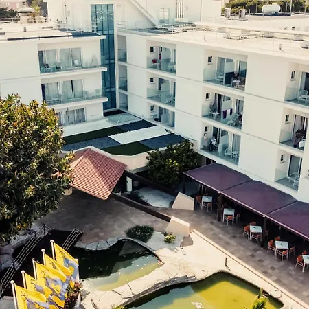 Hotell Capricho 4*